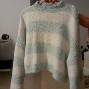Blue & White Long Sleeve Scoop Neck Cropped Length Sweater (Size M)